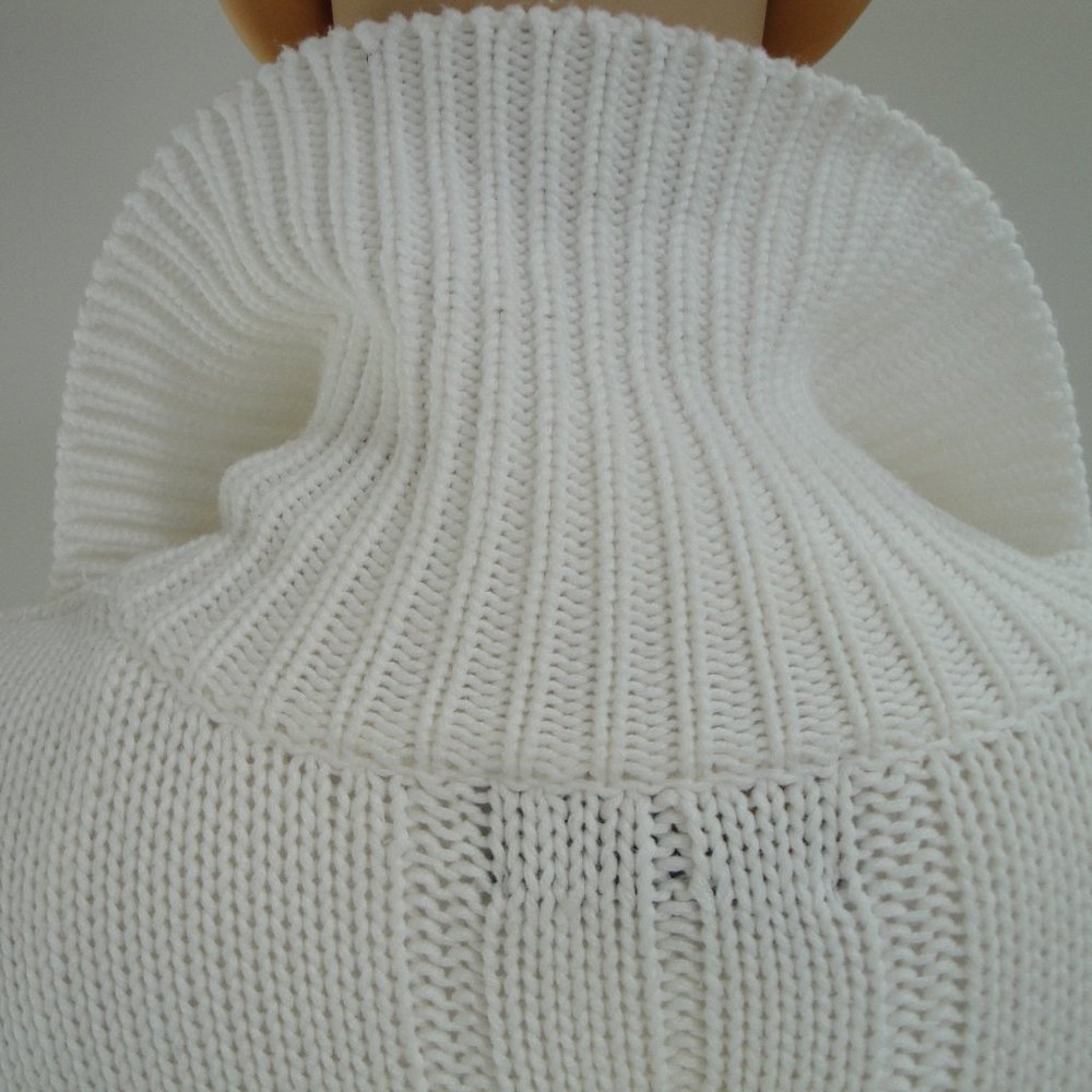 Long White Sweater - Picture 5 of 7